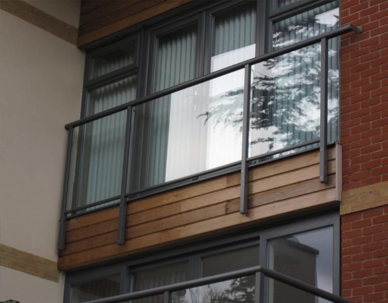 UK-GLAZE-LTD-Service-Juliet-Balconies