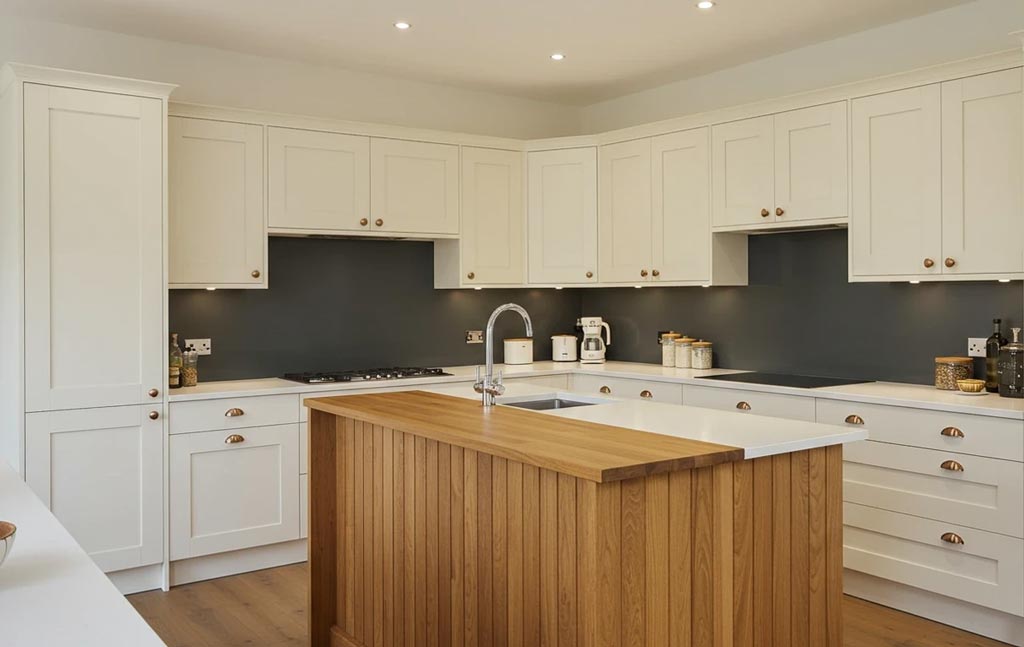 The-Ultimate-Guide-to-Glass-Splashbacks-002