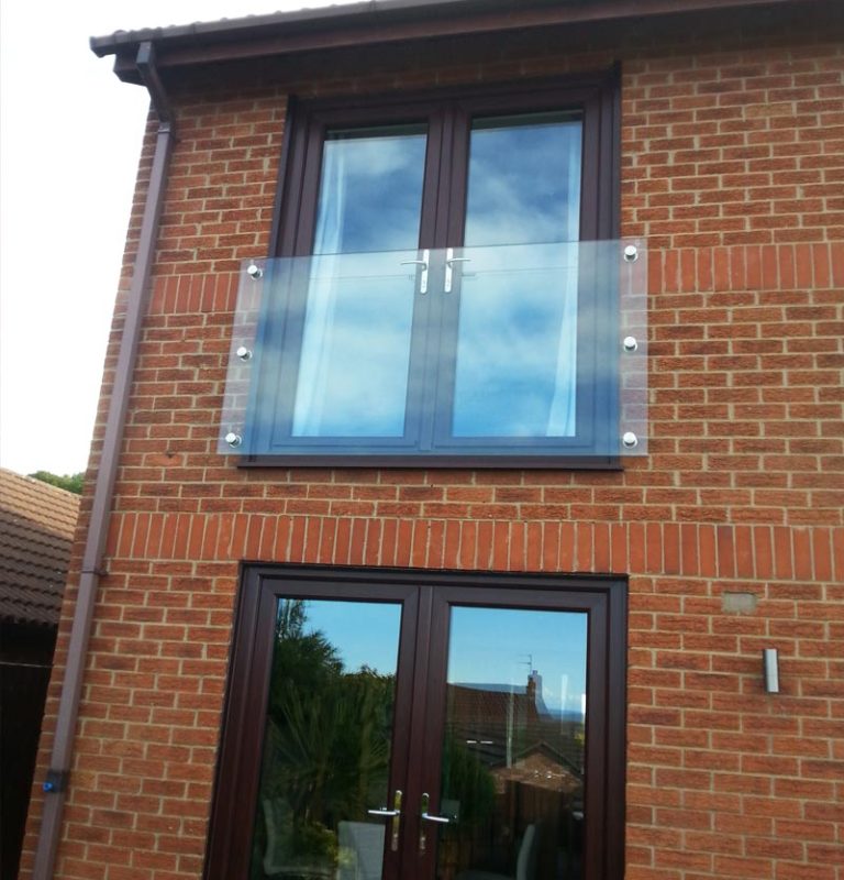 UK-GLAZE-LTD-Service-Juliet-Balconies-003